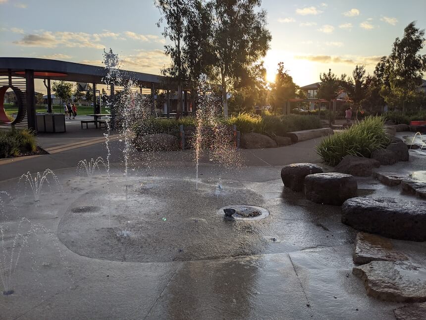 Amazing water play park @ Frontier Park Playground, Aintree.