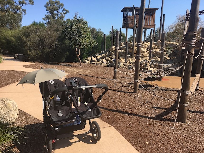 Free kids activities Perth: fantastic nature play @ King Park Playground. Photo.