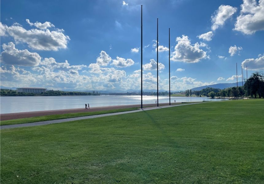 Canberra free things to do: Lake Burley Griffin - Bridge to Bridge Walk Canberra.