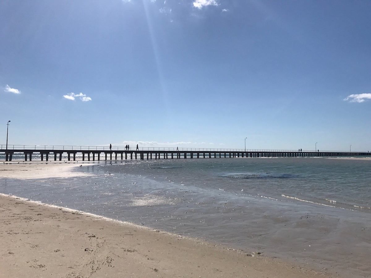 Rye Beach: a family friendly beach in Mornington Peninsula for kids! Image source: madjax654.