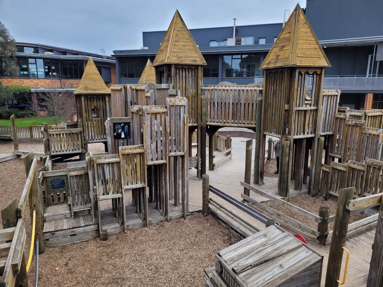 Phoenix Park Playground in East Melbourne. Photo by Jordan Wang.