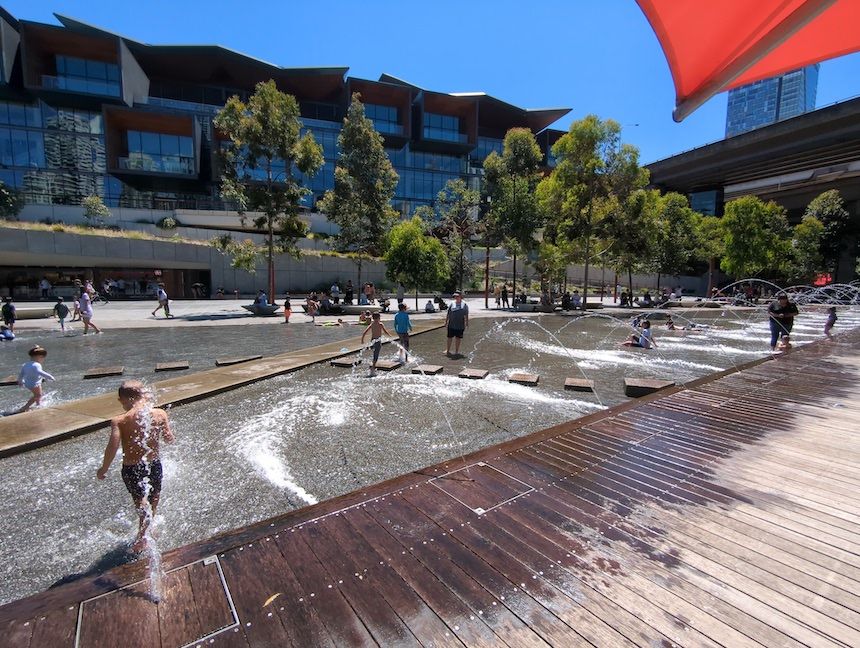 Free kids activities Sydney CBD: Darling Harbour Children's Playground, Tumbalong Park Water Playground.