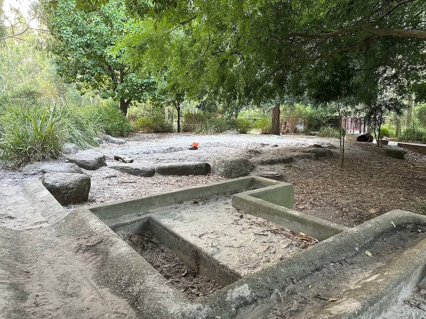 Amazing outdoor activities, nature play and water pump @ Wombat Bend Play Space, Melbourne East.