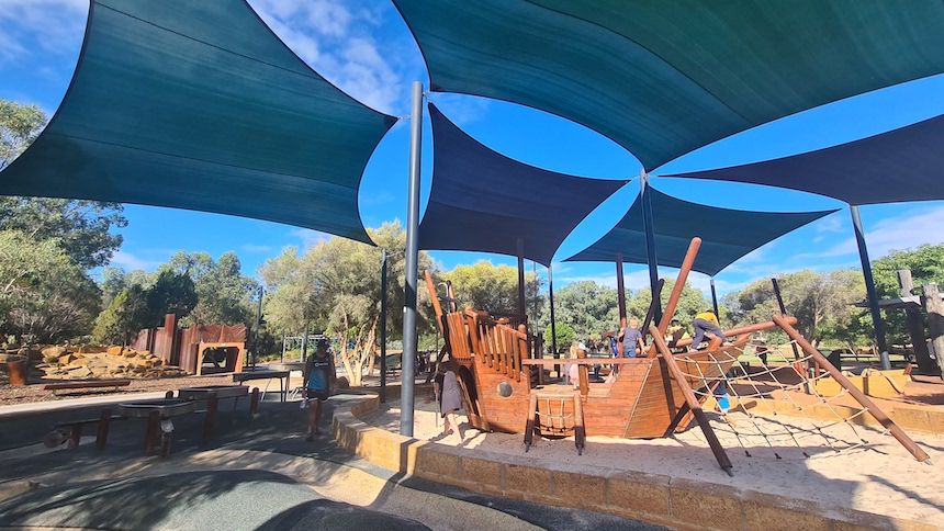 Adventure playgrounds Perth: Woodbridge Park Playground.